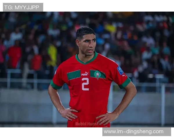 阿什拉夫请假四天回国观看国家德比与母队和好友同场竞技